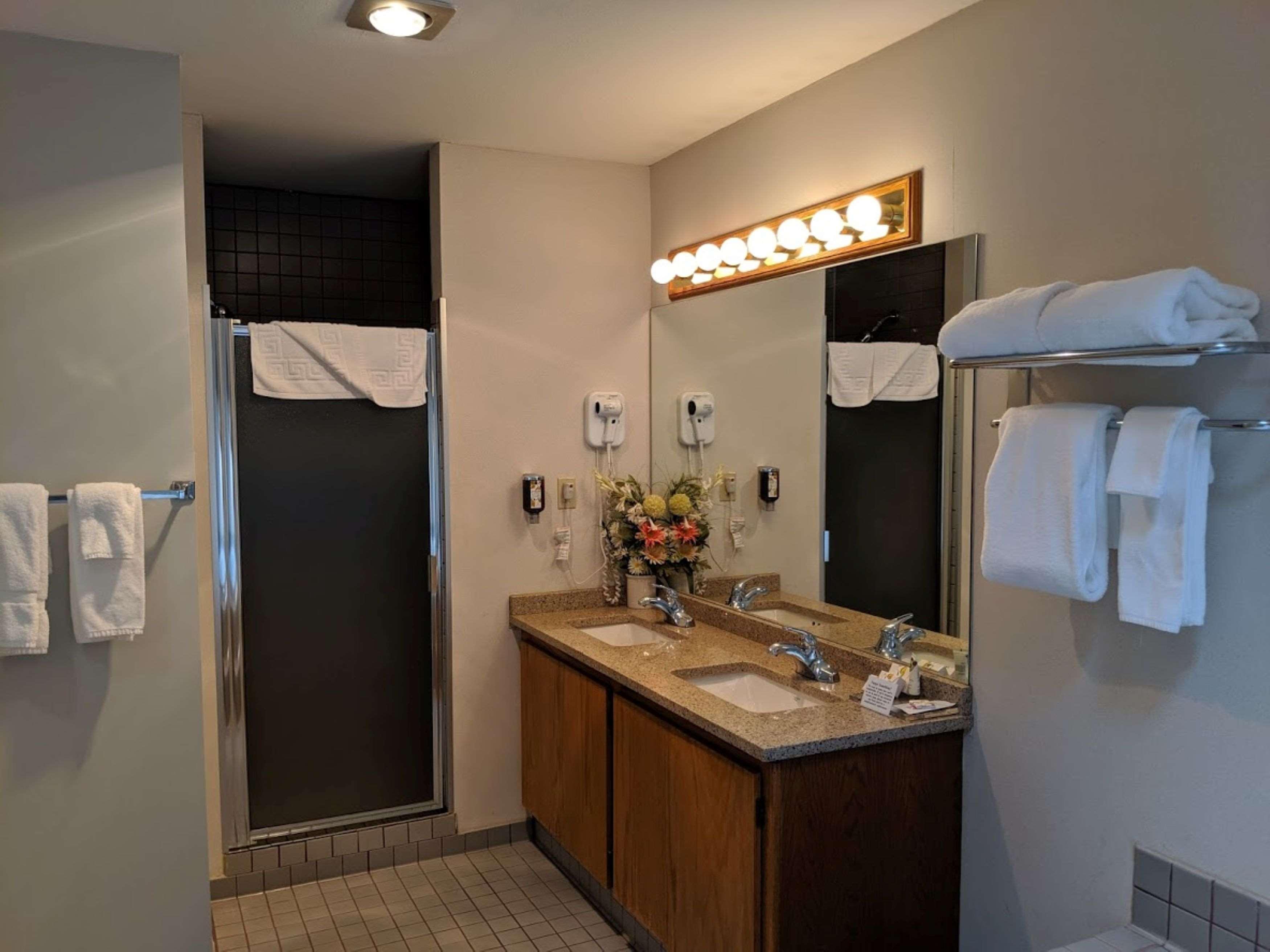 Best Western Premier Ashton Suites - Willowbrook Houston Bagian luar foto